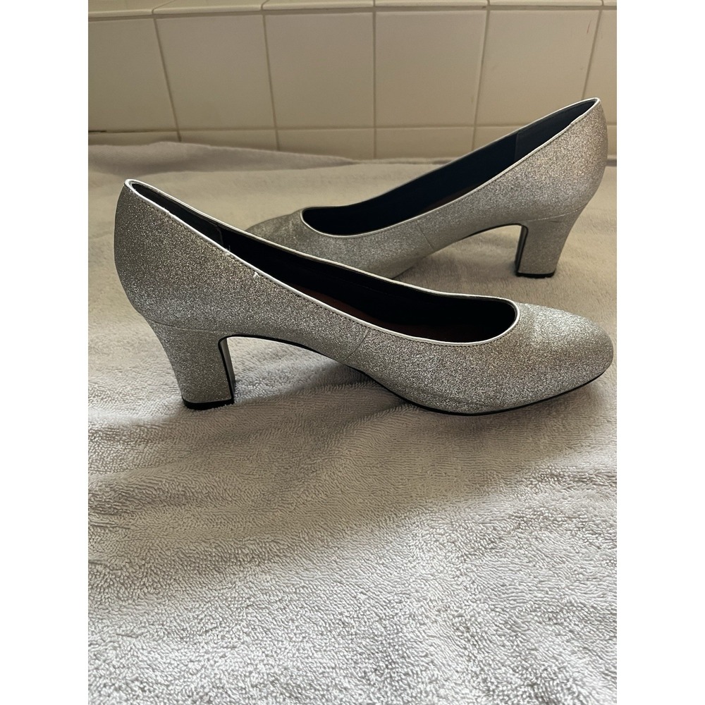 Ros Hommerson Sparkly Heels Size‎ 11 Silver